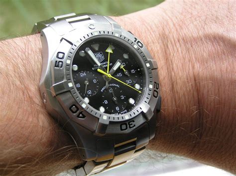 tag heuer aquagraph review.